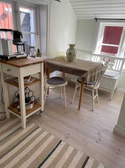Villa Historisk Charm I Hjaertat Av Gamla Stan Kalmar Esterno foto